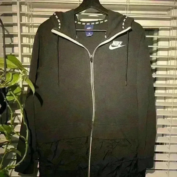 Nike Black Long Zip Up Hoodie - Picture 3 of 10